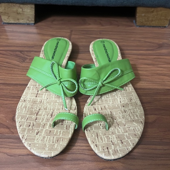 mendrez Shoes - Vibrant Green Sandals with Bow Detail